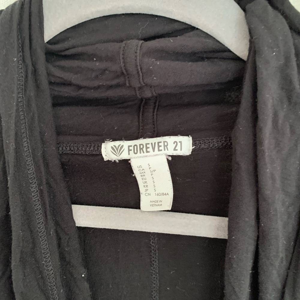 Forever 21 Small Black Wrap Top - Picture 4 of 9
